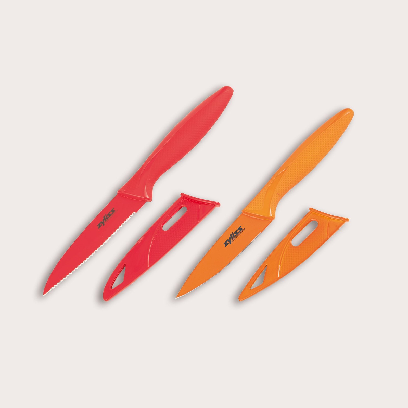 E920006U-Colored-Serrated-Paring-Knife Paring knife set - Image 1